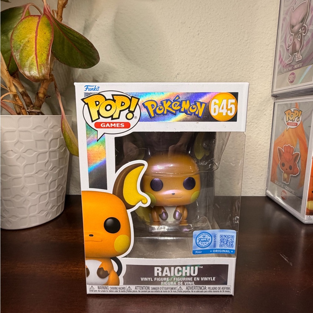 Funko Pop! Vinyl: Pokémon - Raichu - Pokemon Center (Exclusive) #645